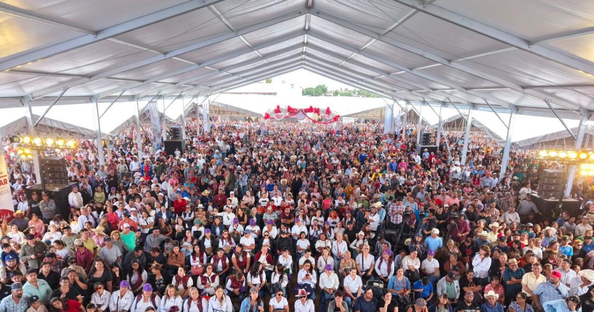 Asistentes al Foro Bienestar para Todas y Todos realizado en Fresnillo