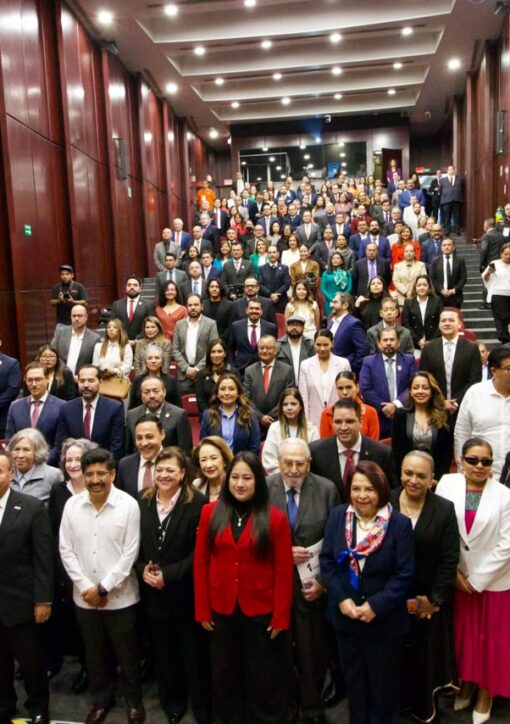 Personas asistentes al acto por el primer aniversario del Tribunal de Disciplina Judicial